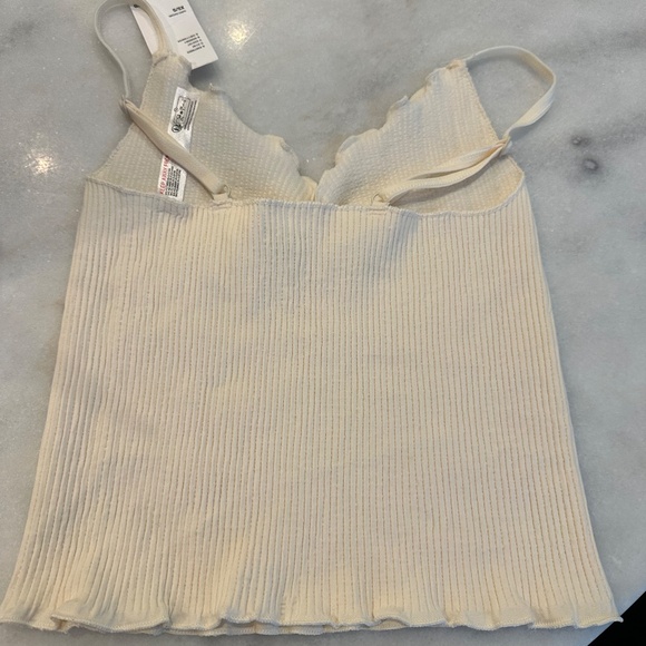 NWT Urban Outfitters Out From Under Seamless Ribbed Aurelia Cami - IVORY. XS/S - Picture 4 of 5